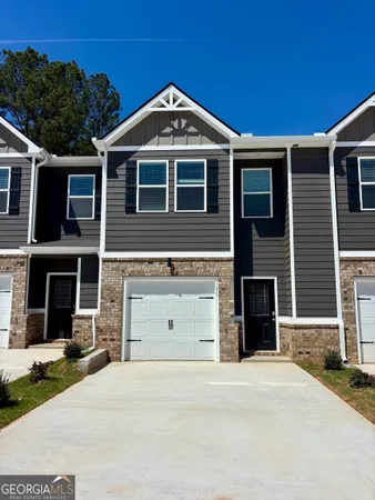$230,740 | 120 Meadowview Drive, Tyrone, GA 30290