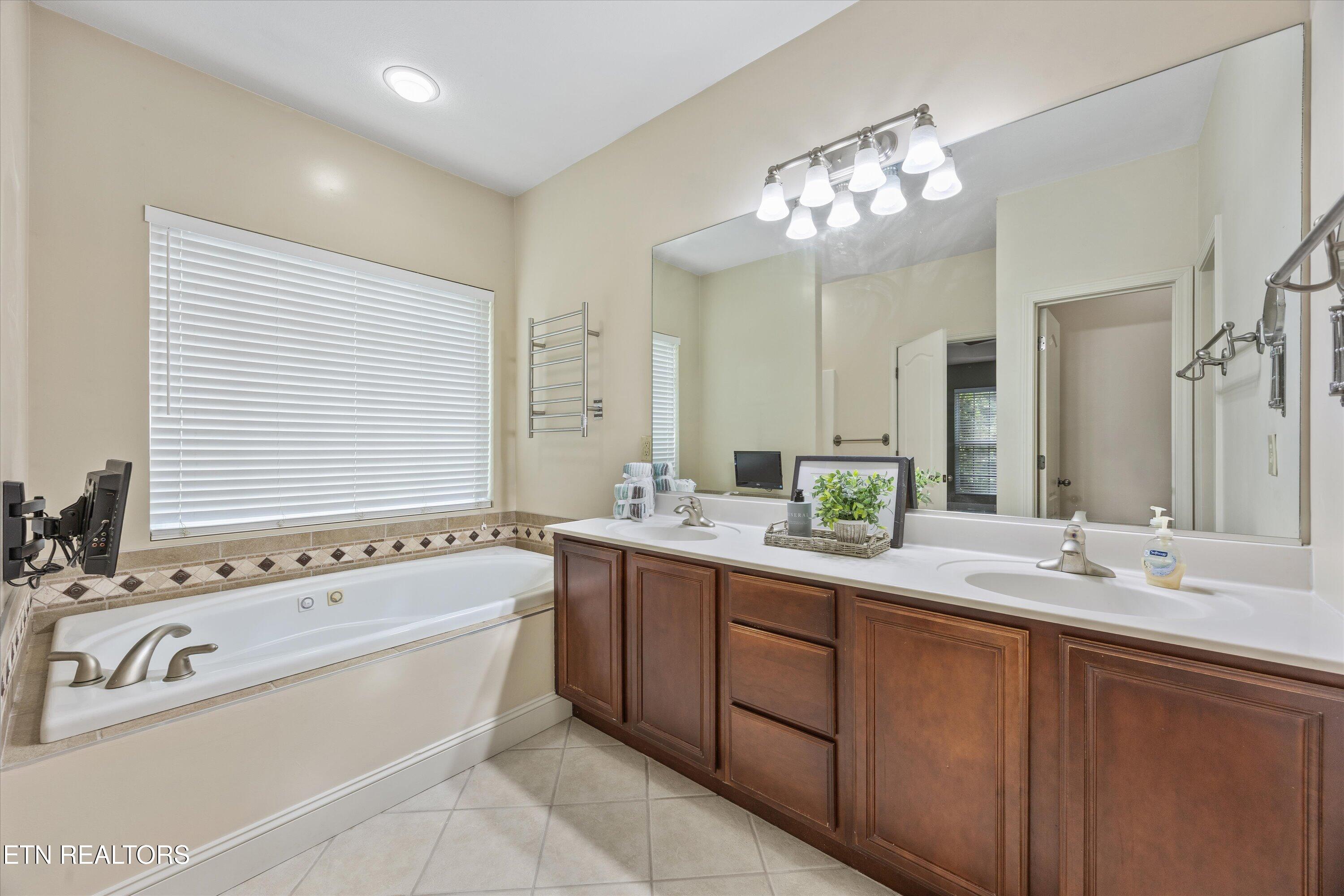 8127 Campbells Point Road Corryton, TN 37721 - Photo 20 of 46 18-8127 Campbells Point Rd 015