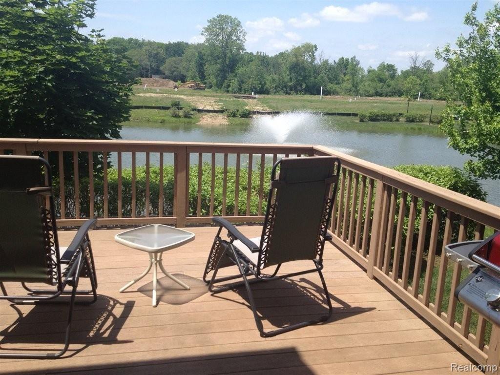 49060 Hawksburry Road Canton, MI 48188 - Photo 20 of 21 Great Deck