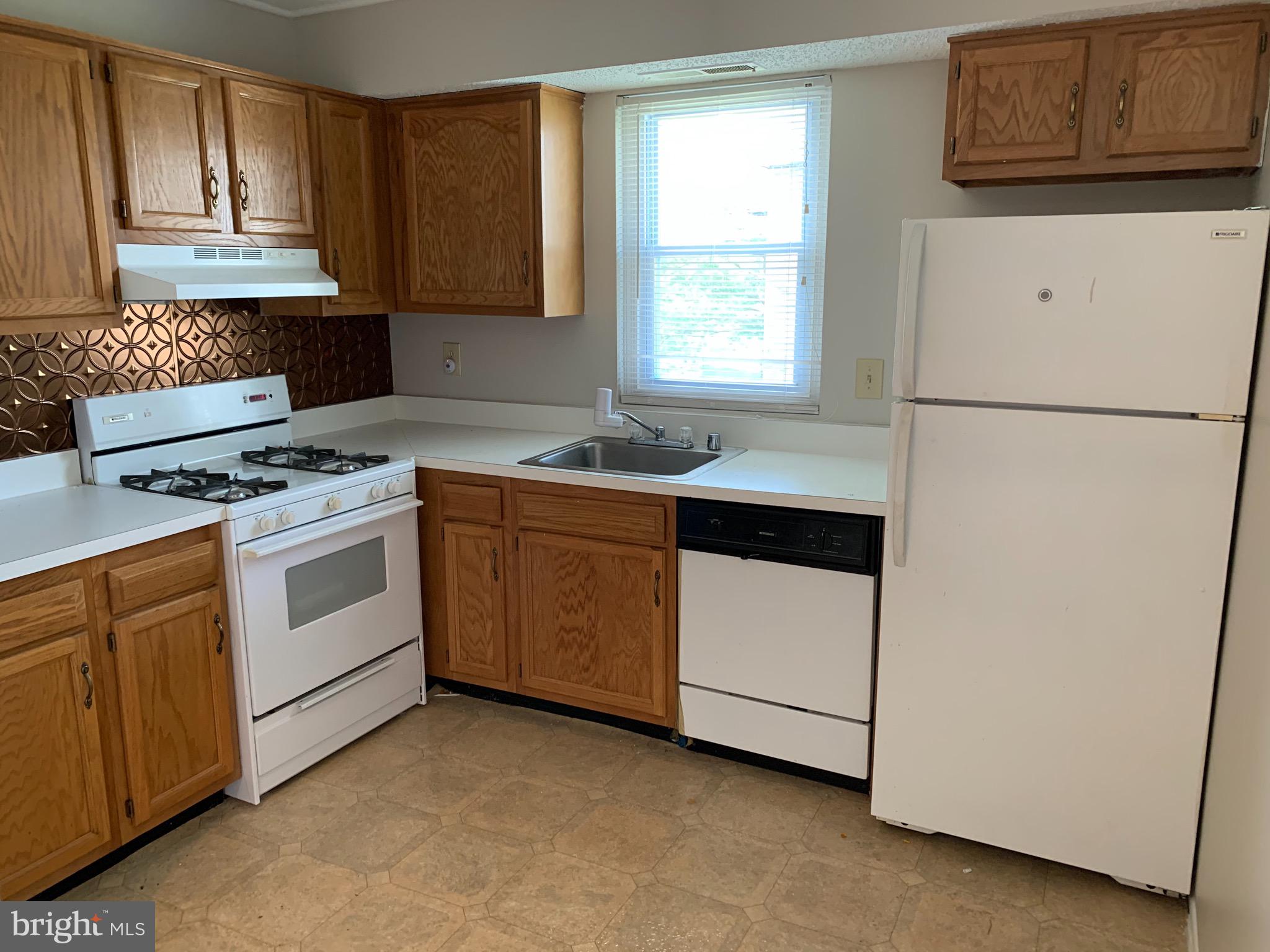 11923 Tarragon Road, Unit J Reisterstown, MD 21136 - Photo 6 of 10 Gallery Image 6