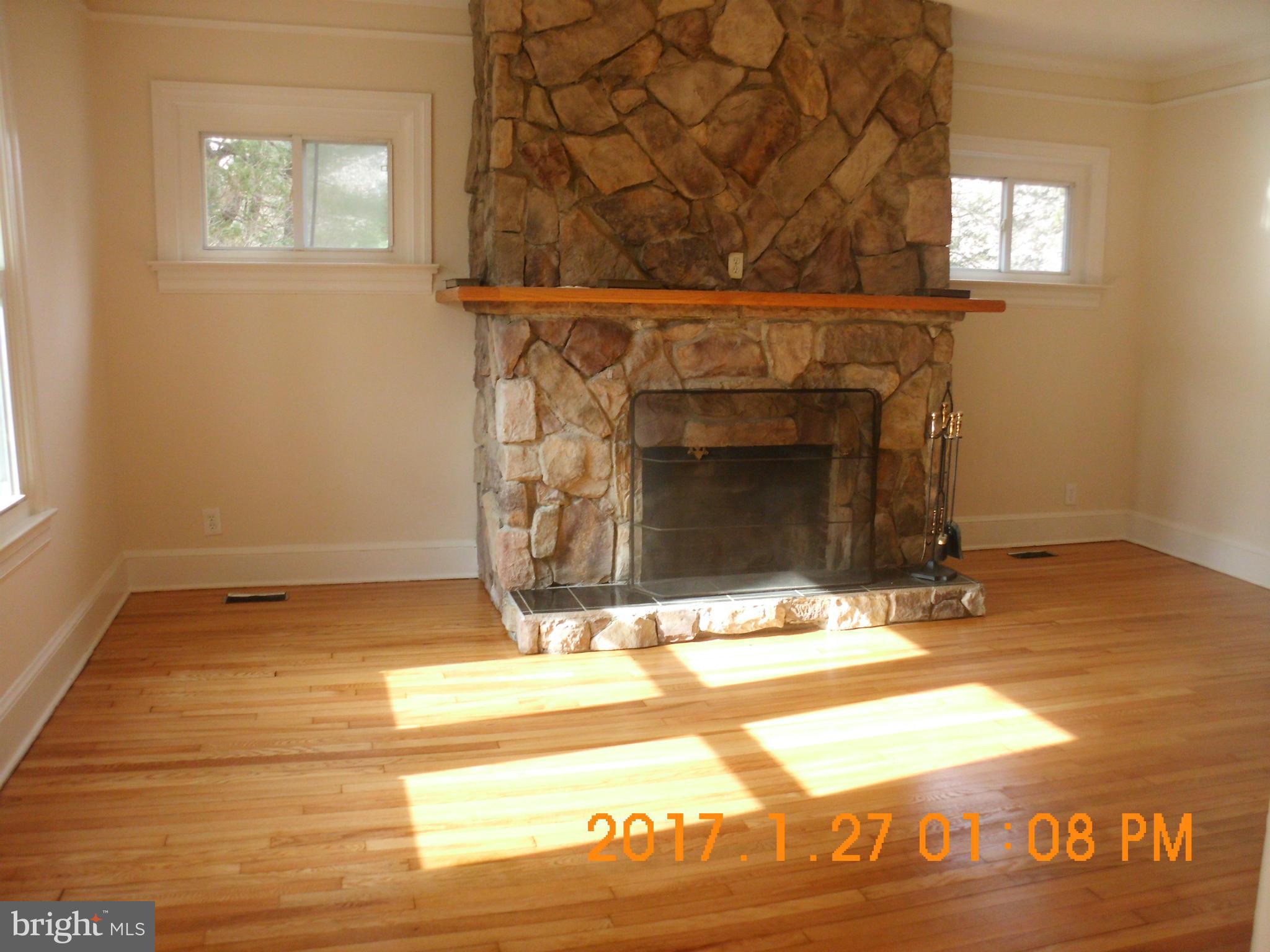 8016 Brooklyn Bridge Road Laurel, MD 20707 - Photo 19 of 30 Family Room