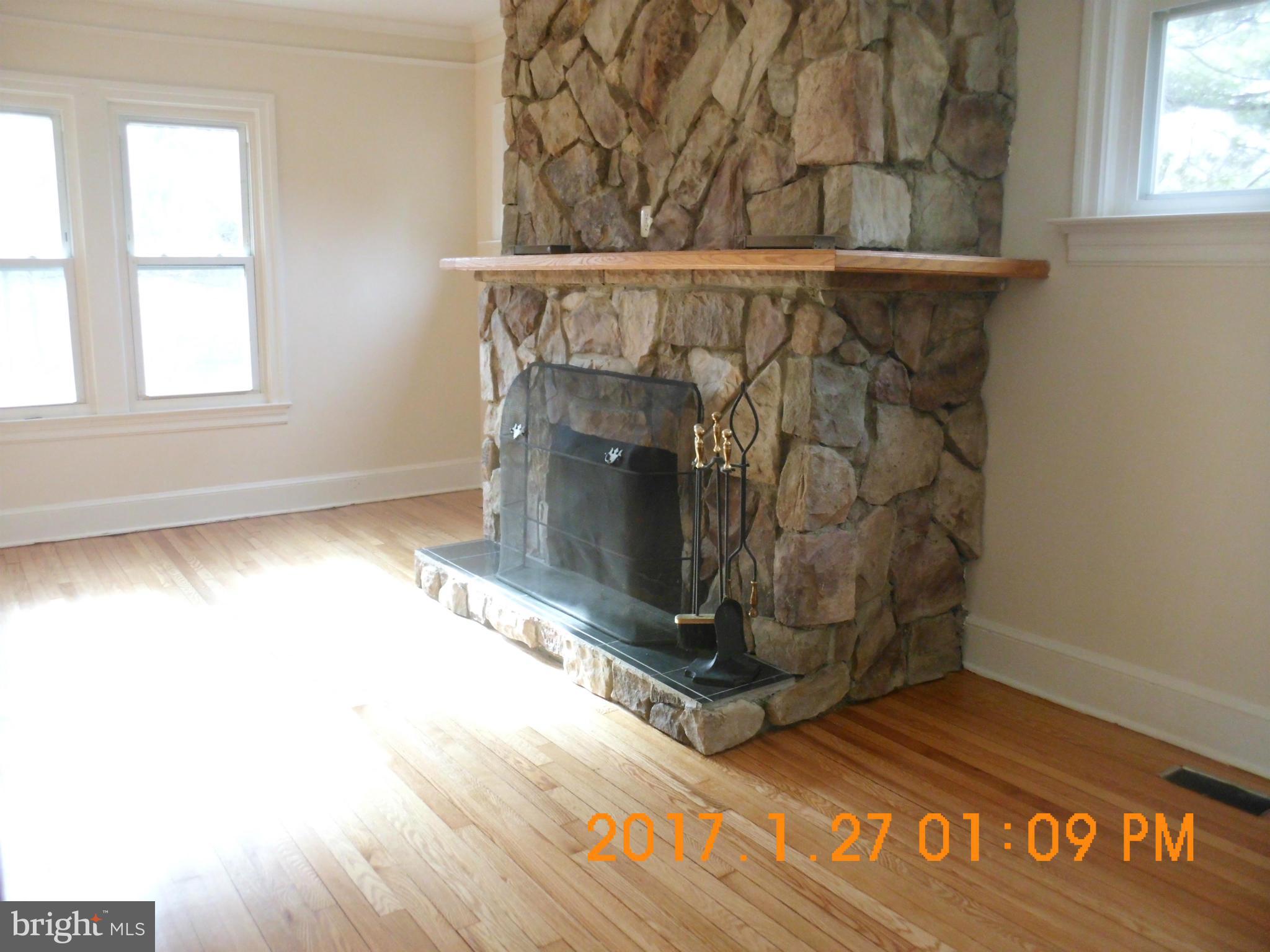 8016 Brooklyn Bridge Road Laurel, MD 20707 - Photo 22 of 30 Family Room