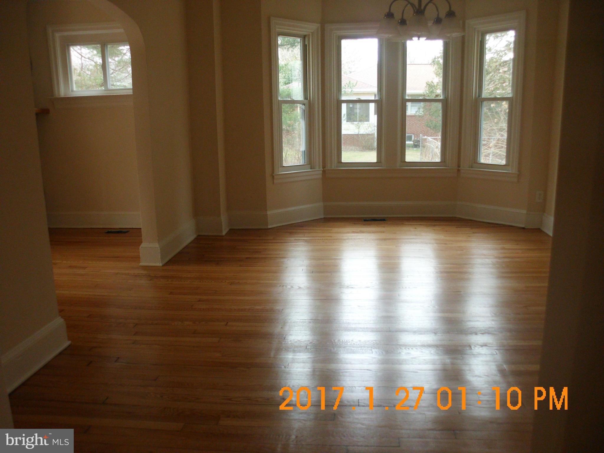8016 Brooklyn Bridge Road Laurel, MD 20707 - Photo 26 of 30 Living Room