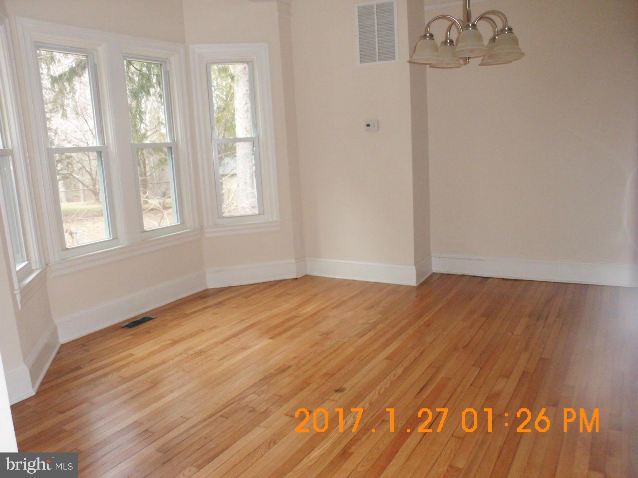 8016 Brooklyn Bridge Road Laurel, MD 20707 - Photo 30 of 30 Living Room
