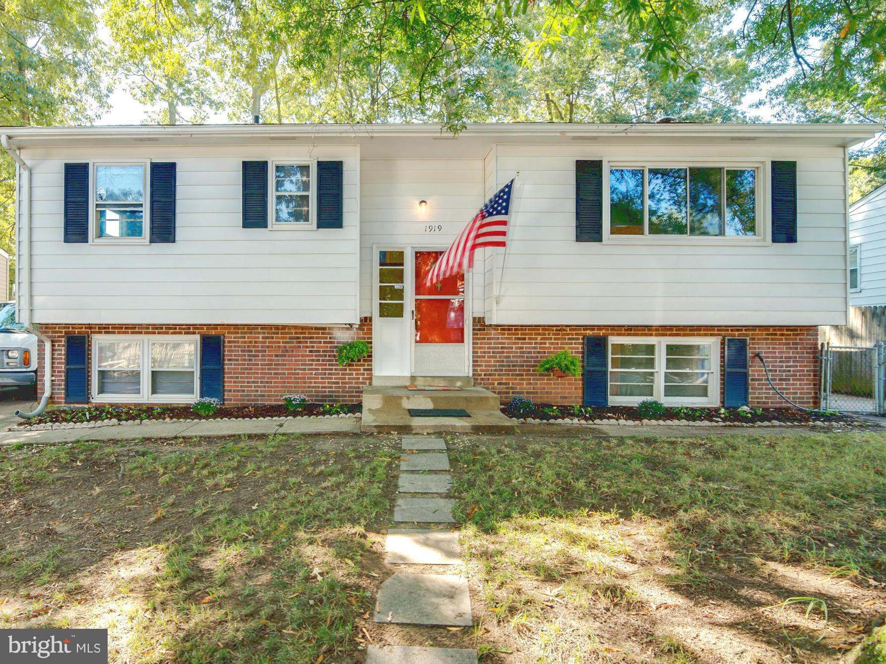 1919 Potomac Road Edgewater, MD 21037 - Photo 2 of 25 Exterior (Front)