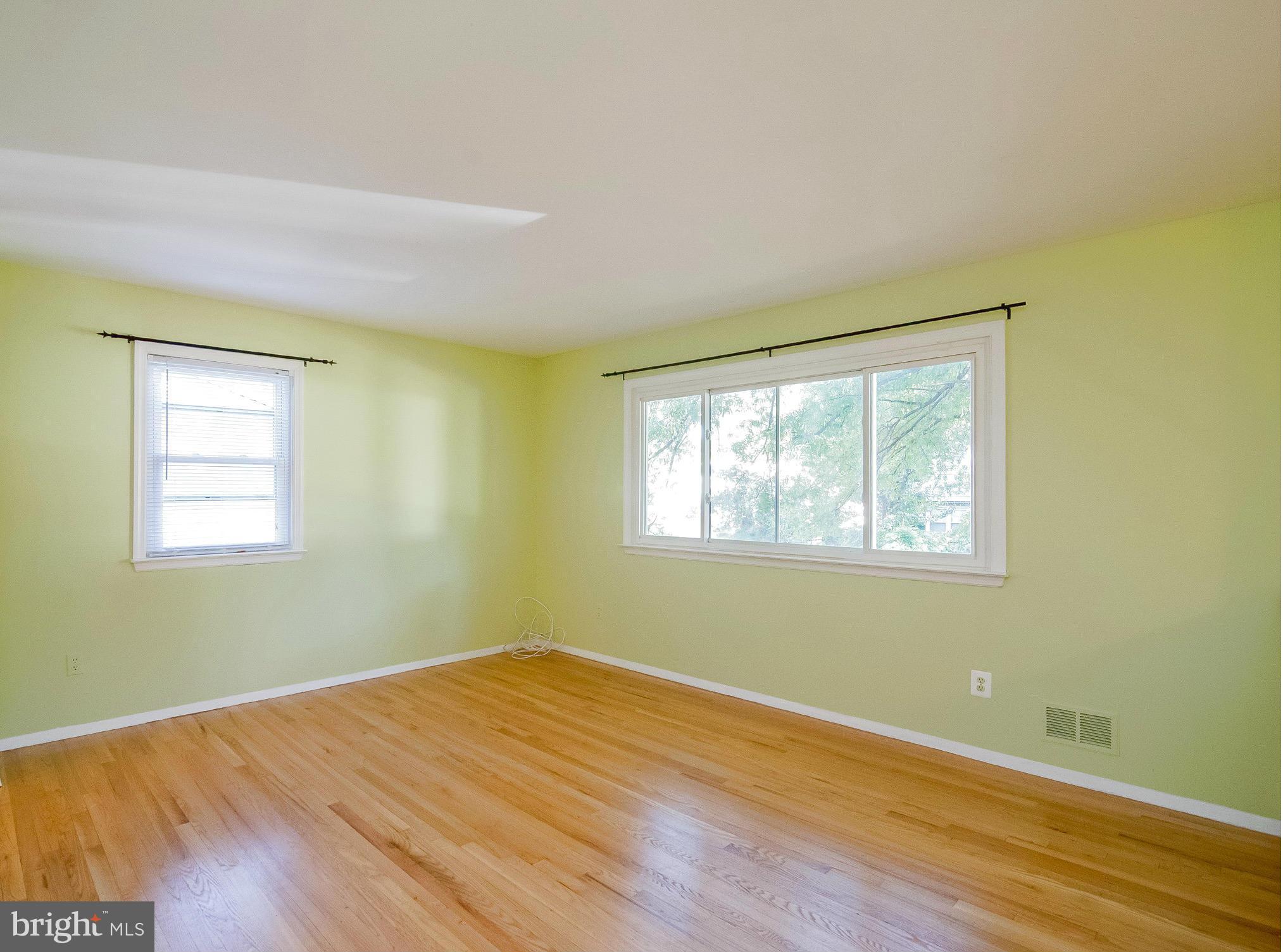1919 Potomac Road Edgewater, MD 21037 - Photo 3 of 25 Freshly Painted and Refinished Hardwoods.