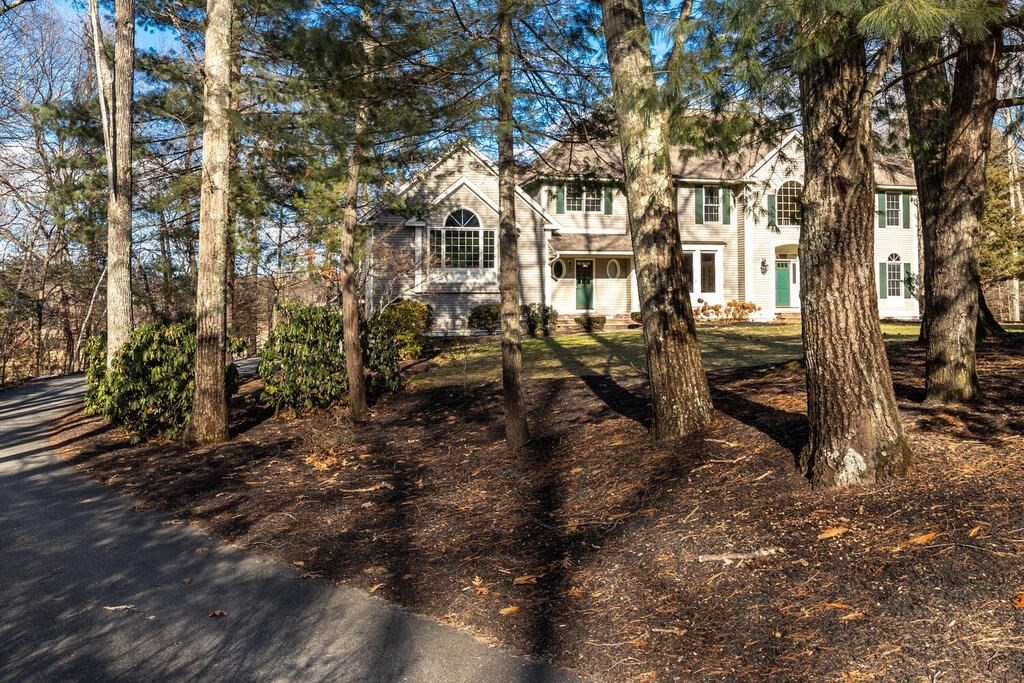 8 Bayns Hill Road Boxford, MA 01921 - Photo 3 of 32