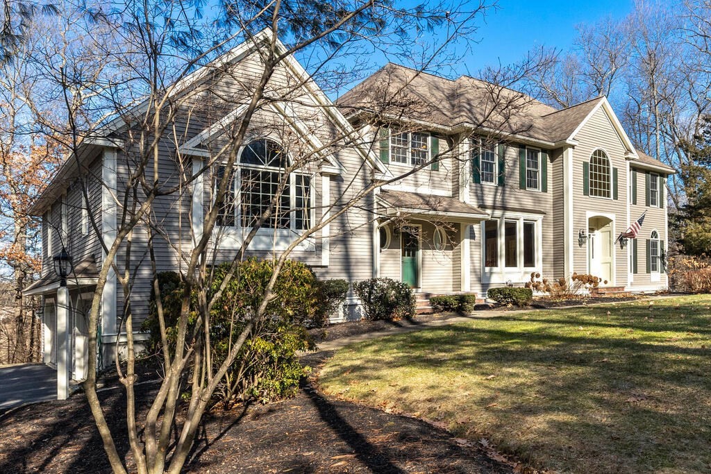 8 Bayns Hill Road Boxford, MA 01921 - Photo 5 of 32