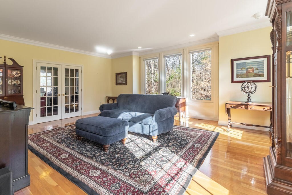 8 Bayns Hill Road Boxford, MA 01921 - Photo 8 of 32