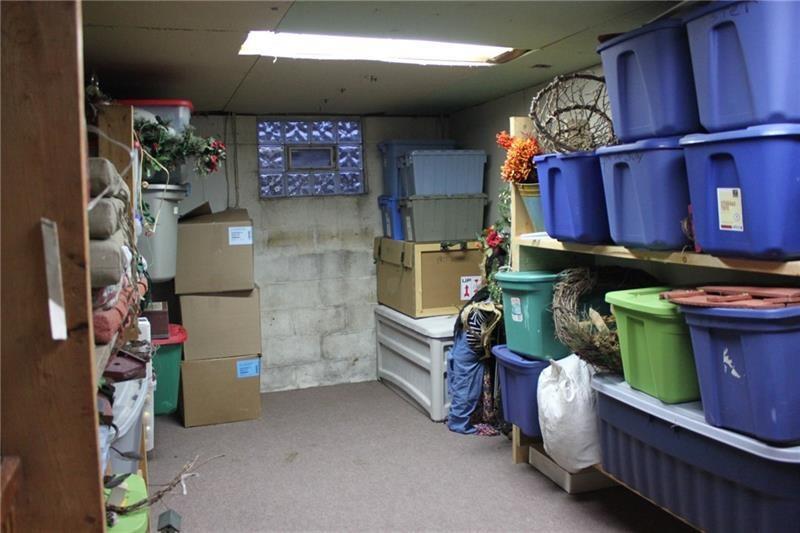 515 Mill Road Madison, PA 15672 - Photo 2 of 20