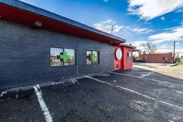 a view of an chairs in a parking