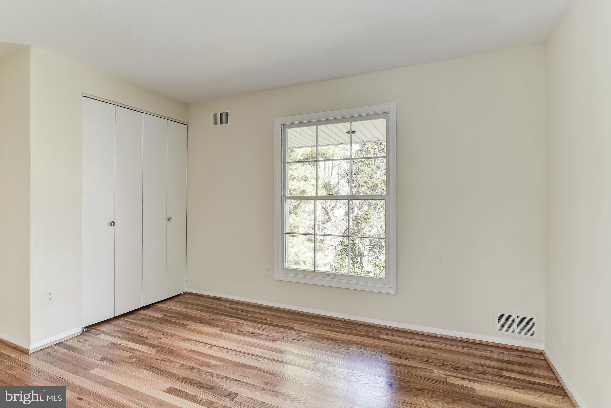 10816 Old Coach Road Potomac, MD 20854 - Photo 21 of 27 Bedroom