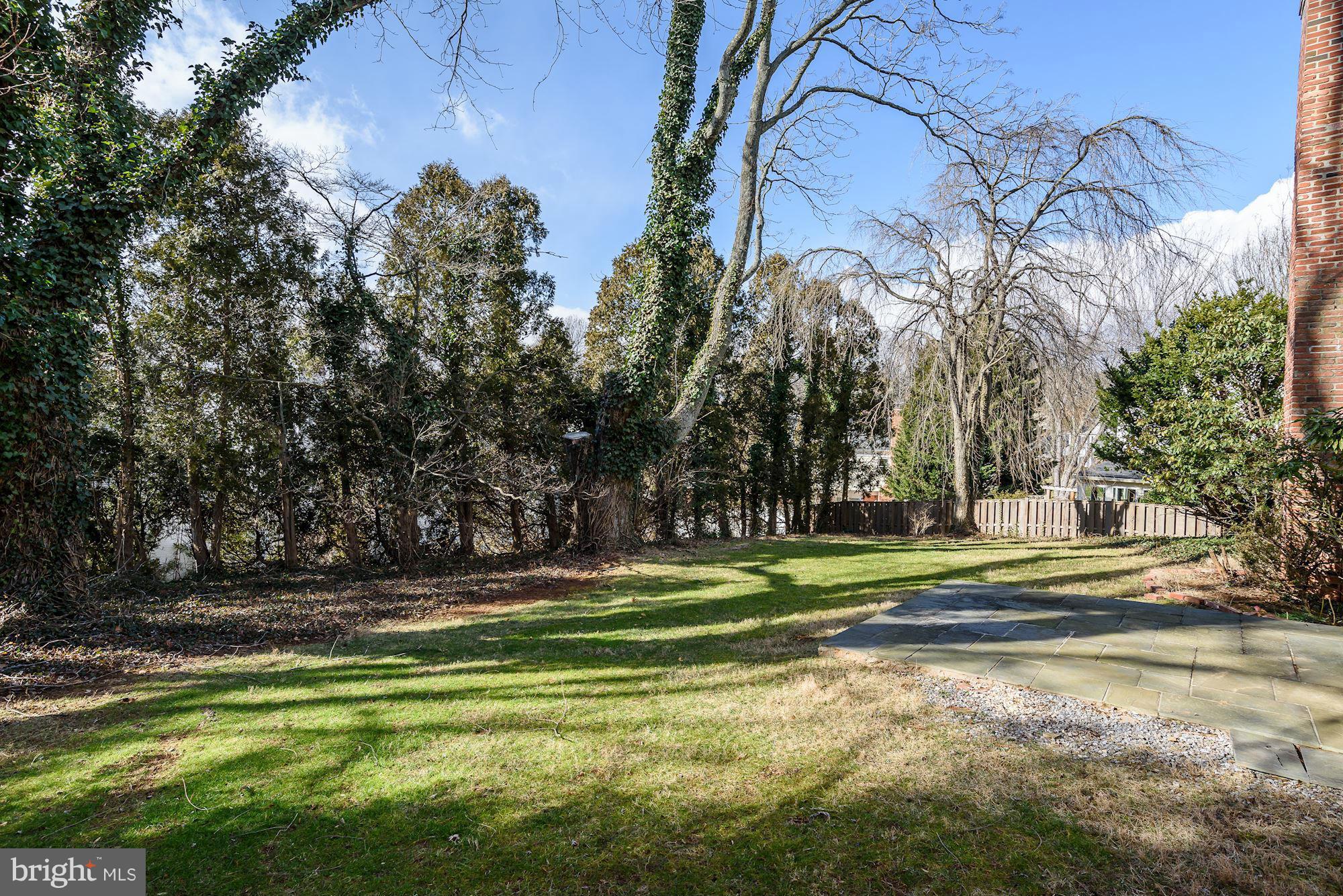 10816 Old Coach Road Potomac, MD 20854 - Photo 25 of 27 Exterior (Rear)