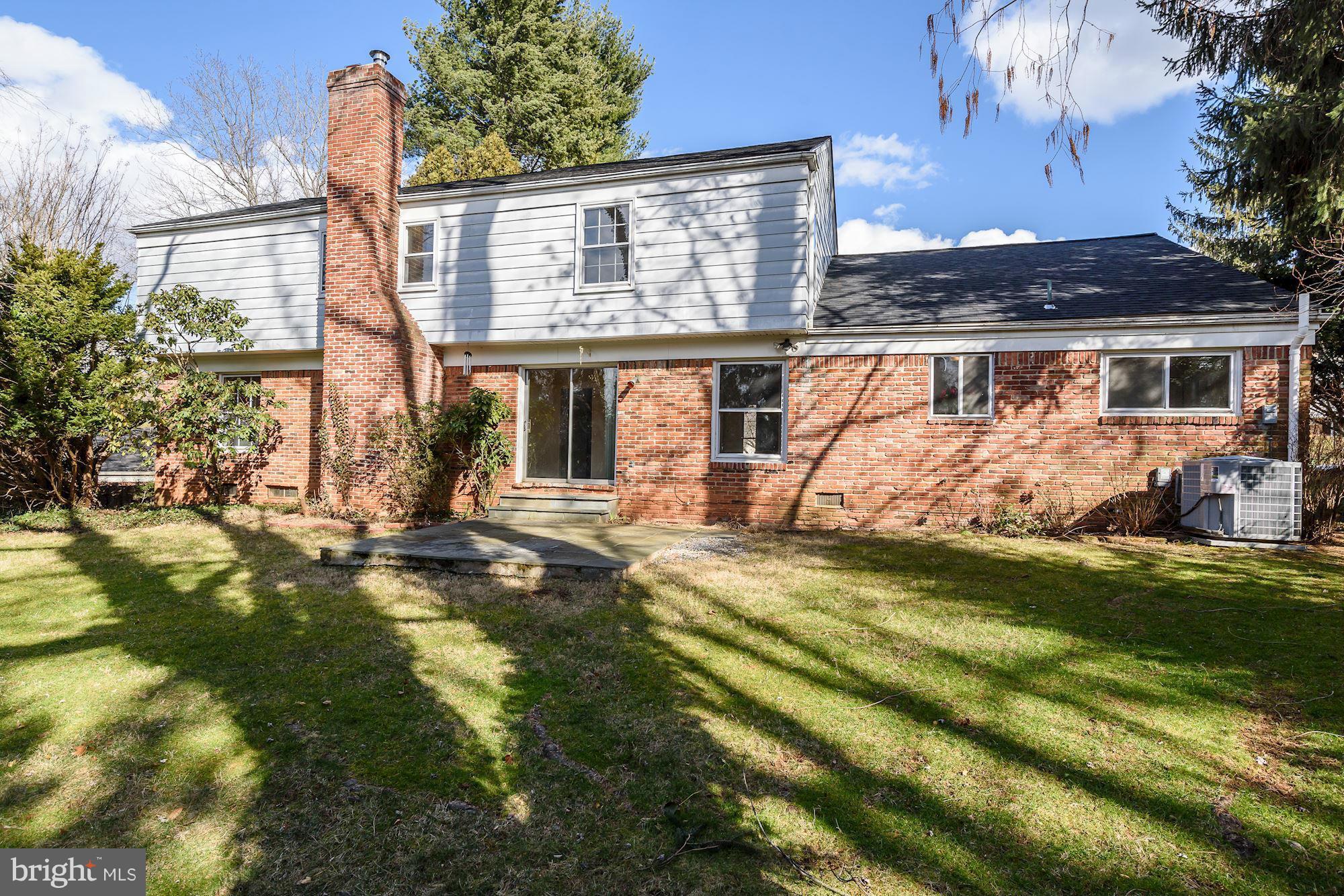 10816 Old Coach Road Potomac, MD 20854 - Photo 26 of 27 Exterior (Rear)