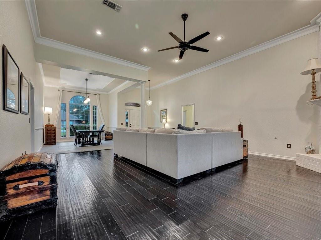 206 Cascade Court Lufkin, TX 75901 - Photo 6 of 29 a living room with furniture and kitchen view