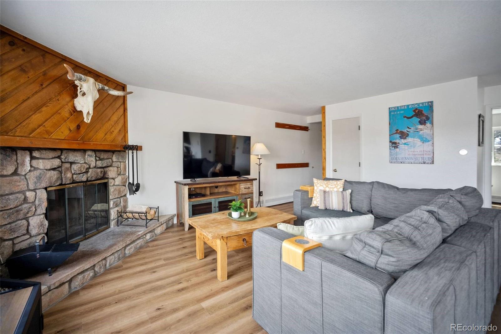 9876 Ryan Gulch Road, Unit 206 Silverthorne, CO 80498 - Photo 5 of 43