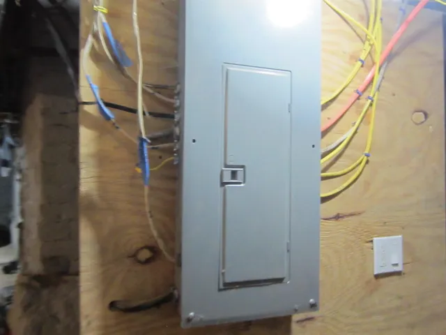 $390,000 | 162 Central Street, Manchester, NH 03103