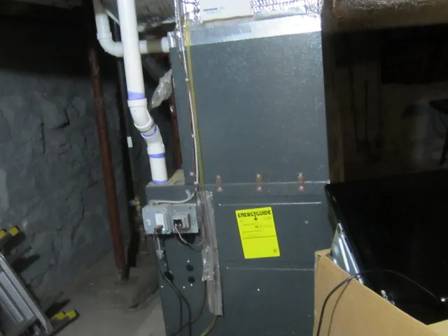 $390,000 | 162 Central Street, Manchester, NH 03103