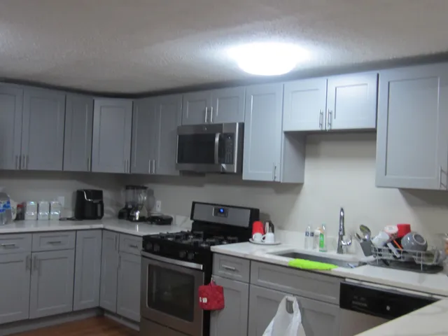 $390,000 | 162 Central Street, Manchester, NH 03103