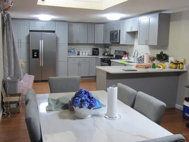 $390,000 | 162 Central Street, Manchester, NH 03103