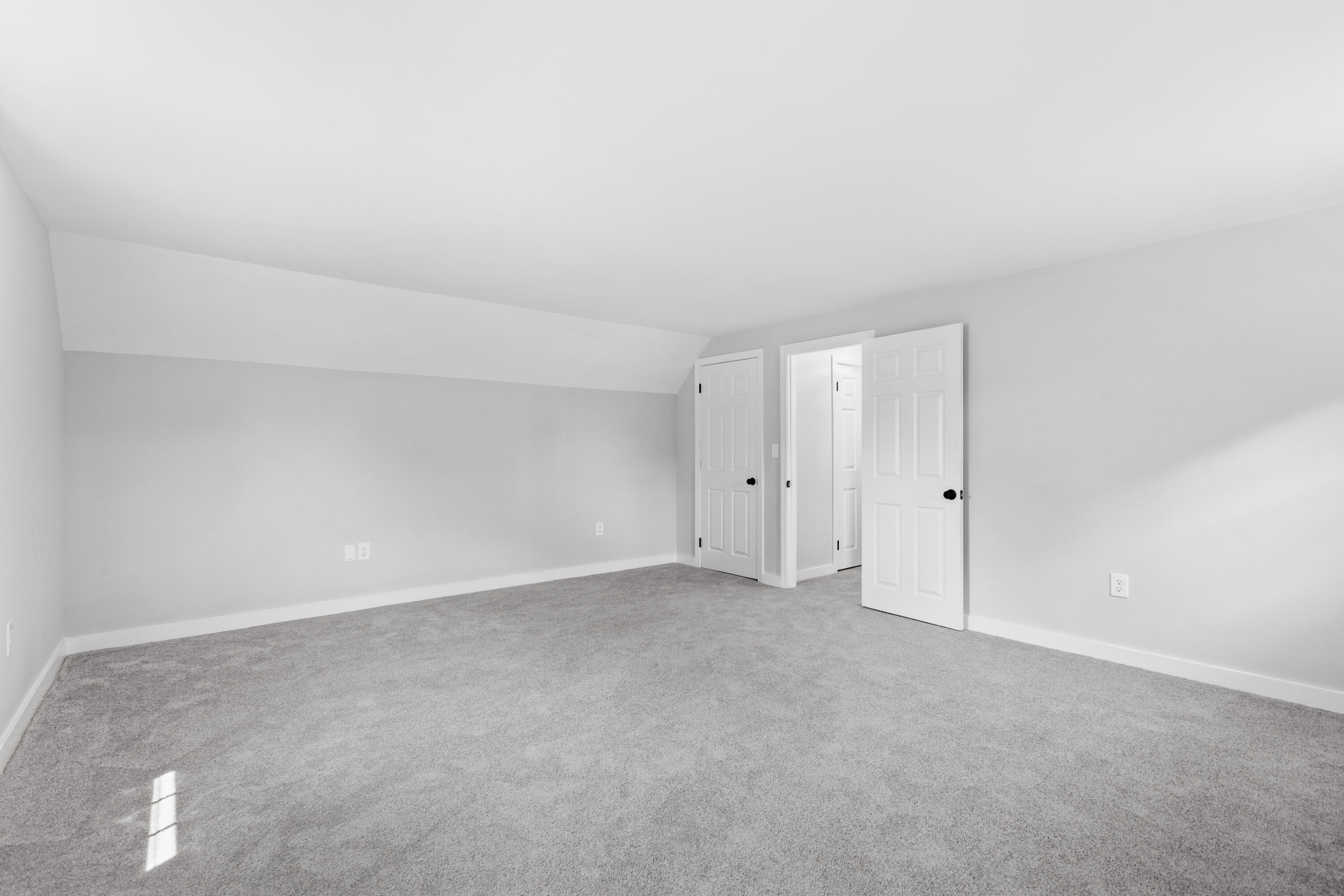 31 Jones Road Falmouth, MA 02540 - Photo 29 of 52 005