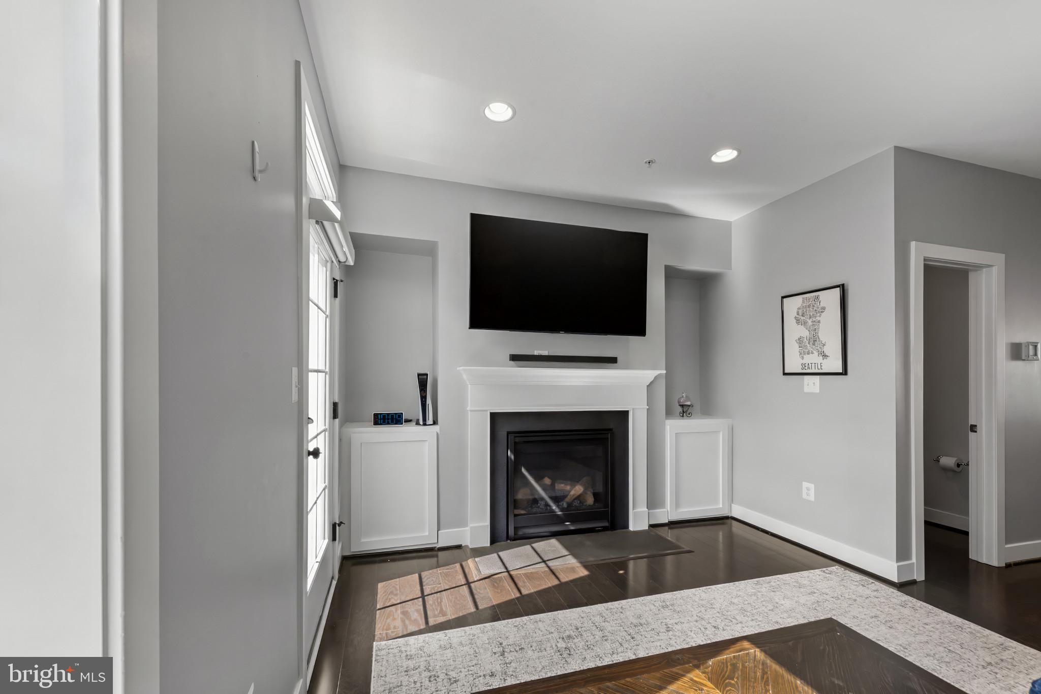 12613 Macaulay Street Silver Spring, MD 20906 - Photo 5 of 48