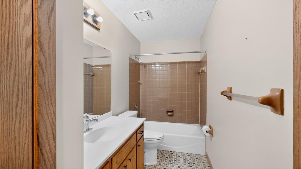 7559 Safari Court Northwest Rochester, MN 55901 - Photo 25 of 62 Gallery Image 25