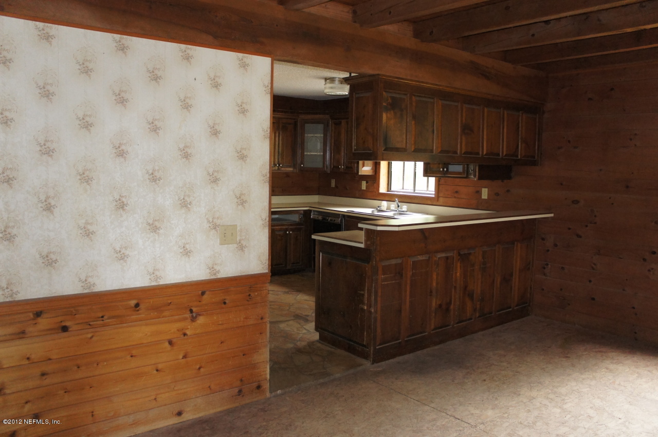 16212 Blyler Road Jacksonville, FL 32218 - Photo 5 of 20 Kitchen viewed from dining room