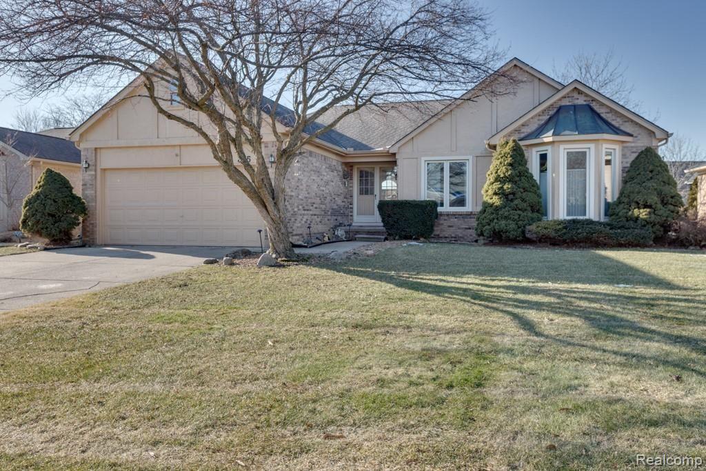 385 Buttercup Drive Rochester Hills, MI 48307 - Photo 1 of 33