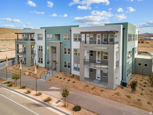 $289,900 | 5599 South Carnelian Parkway, Unit 207, St. George, UT 84790