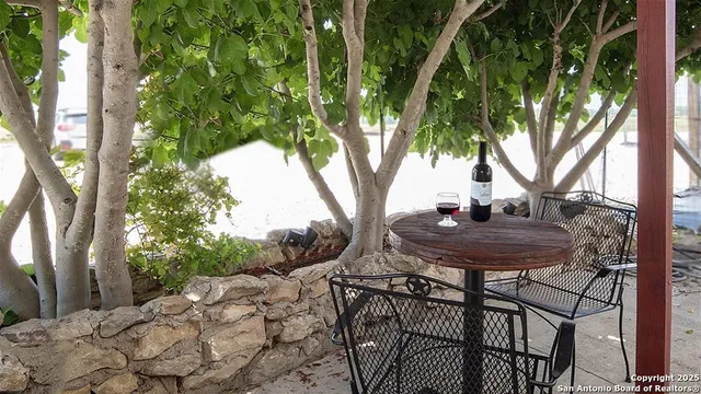 $649,900 | 315 Lacey Oak, Castroville, TX 78009