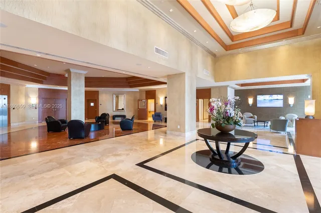 $4,800 | 7900 Harbor Island Drive, Unit 712, North Bay Village, FL 33141