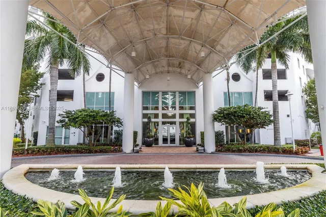 $4,800 | 7900 Harbor Island Drive, Unit 712, North Bay Village, FL 33141