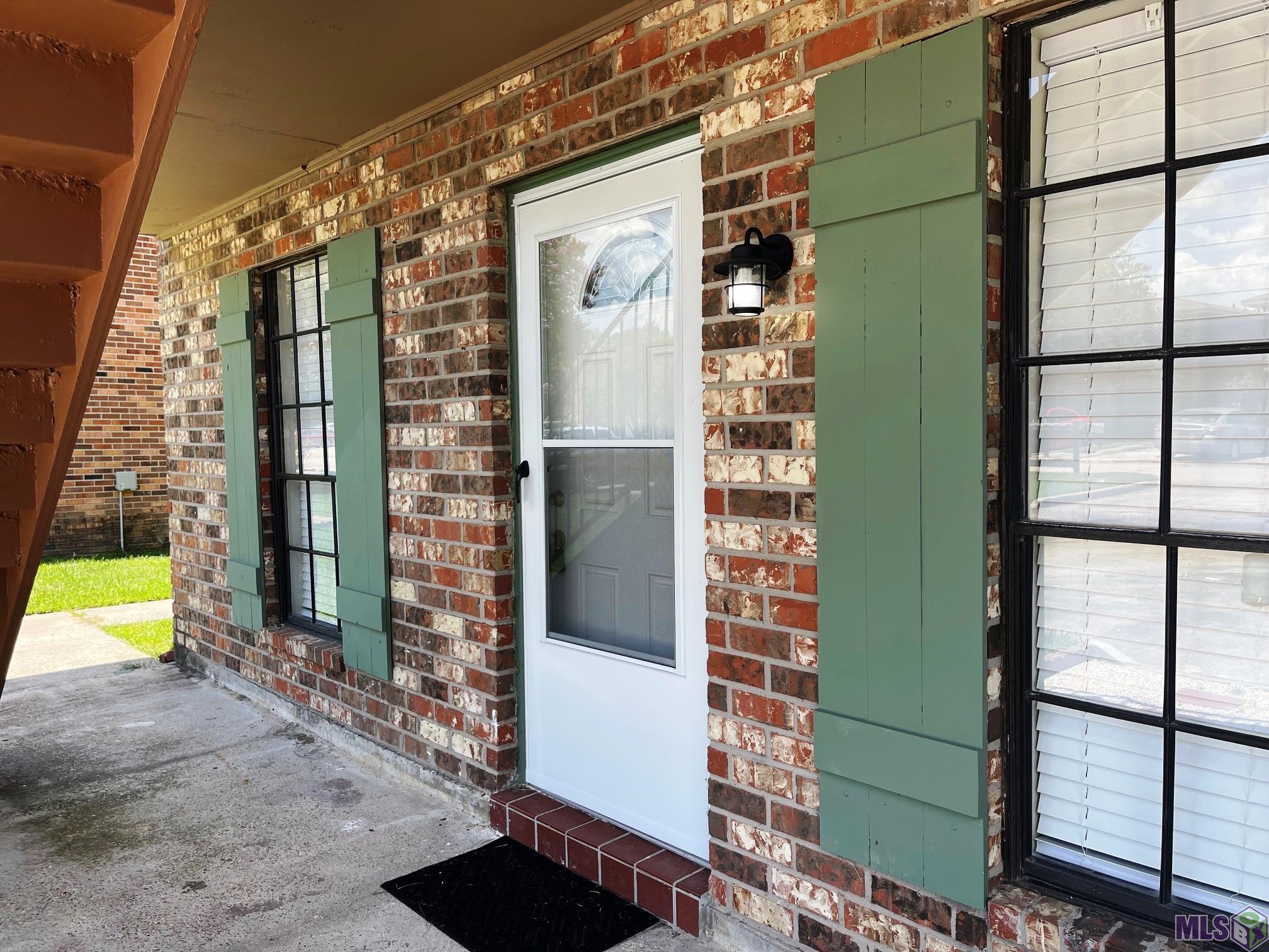 536 South Flannery Road, Unit A Baton Rouge, LA 70815 - Photo 4 of 5 Gallery Image 4