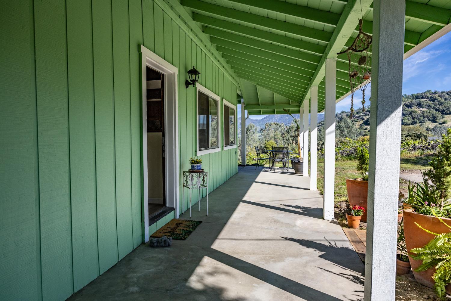 34107 Memory Lane Coarsegold, CA 93614 - Photo 29 of 46 a view of porch with seating space