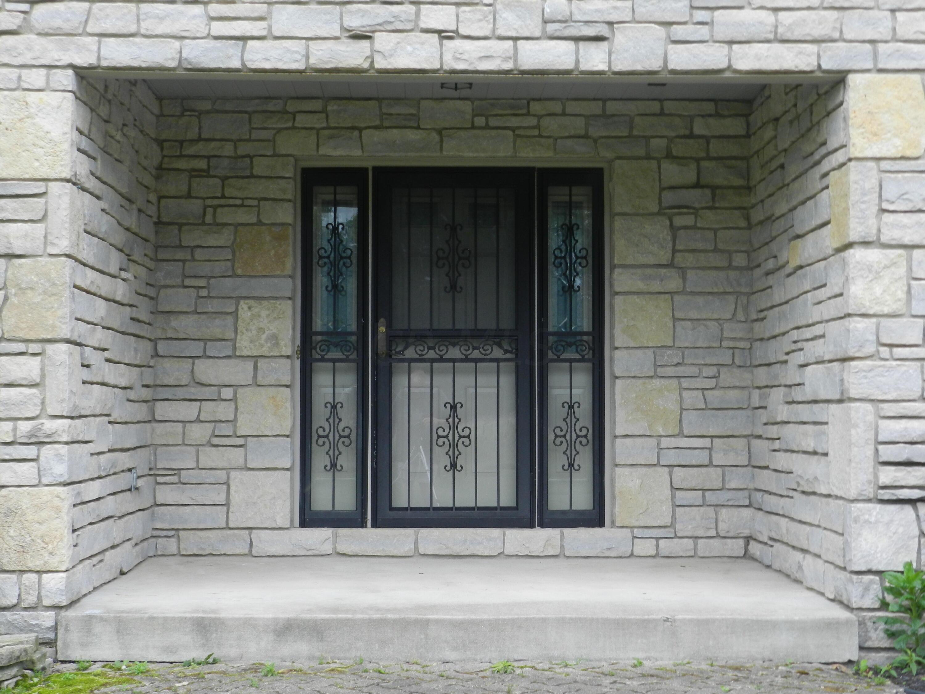 6621 Tussic St Road Westerville, OH 43082 - Photo 14 of 35 Front door
