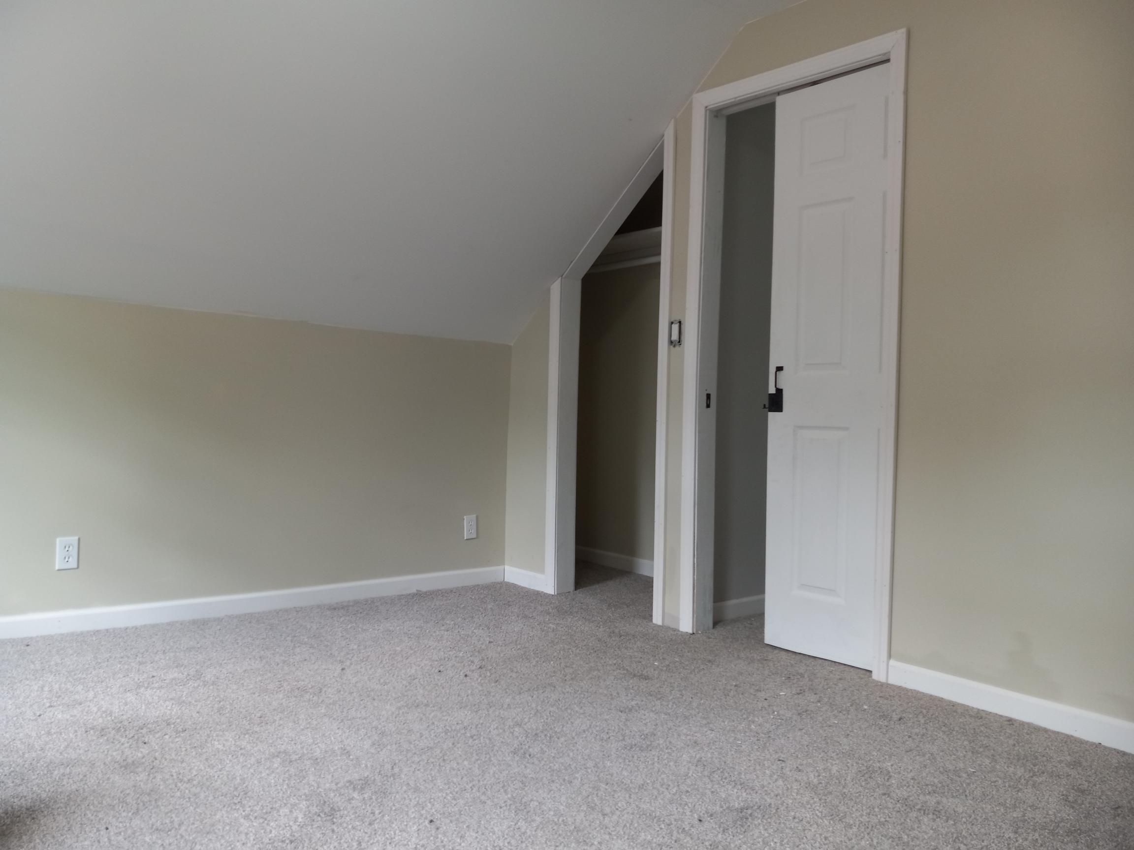 920 Territorial Road Benton Harbor, MI 49022 - Photo 19 of 21 20220728_103703