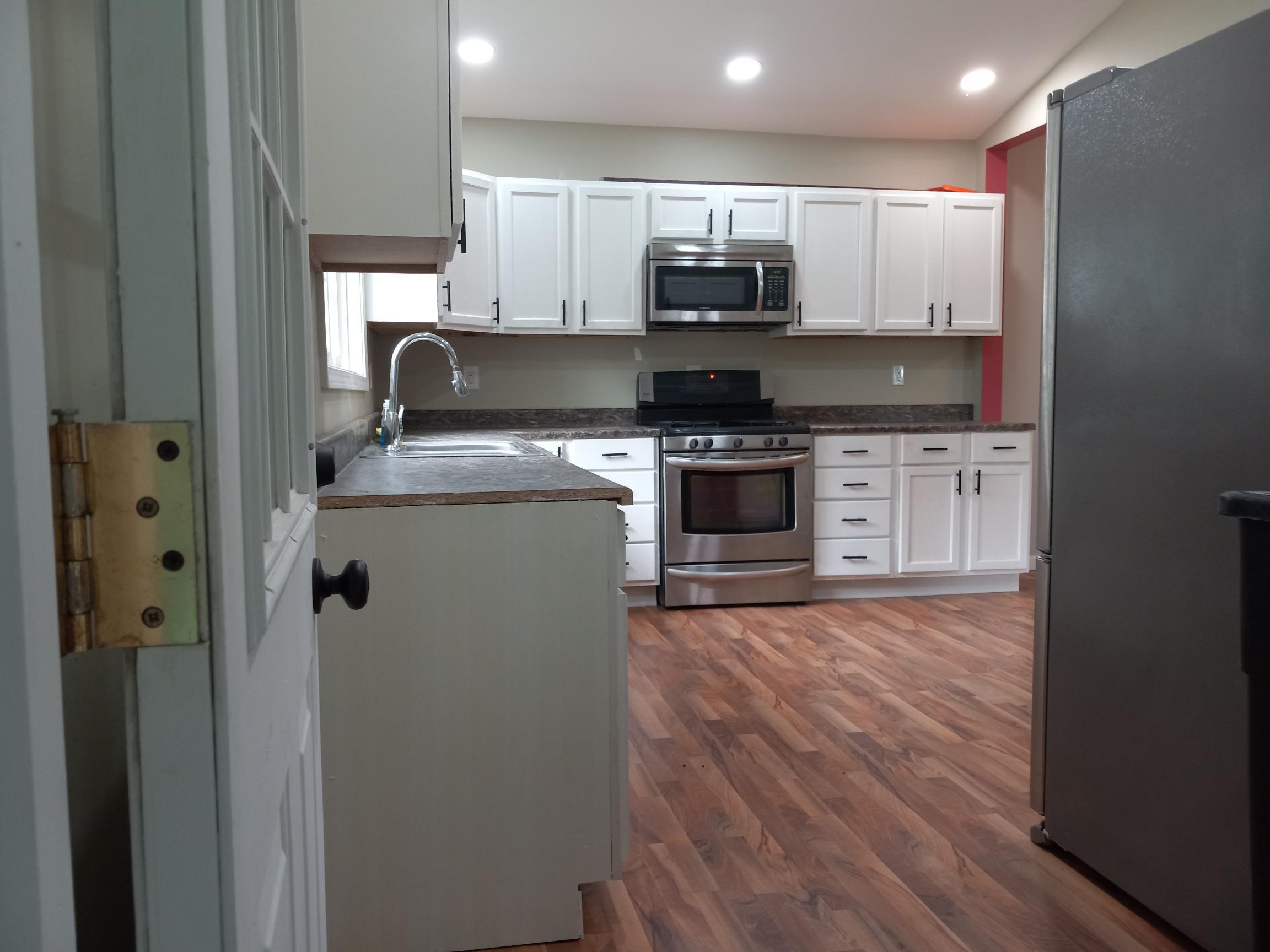 920 Territorial Road Benton Harbor, MI 49022 - Photo 7 of 21 20220728_104218