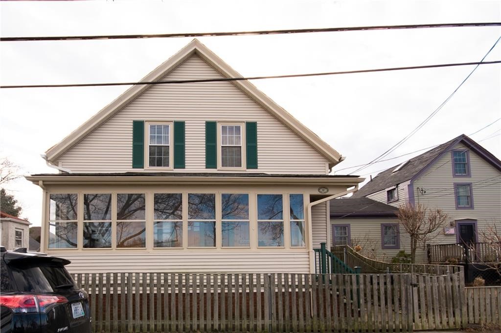 12 Washington Street, Unit 2 Bristol, RI 02809 - Photo 18 of 20