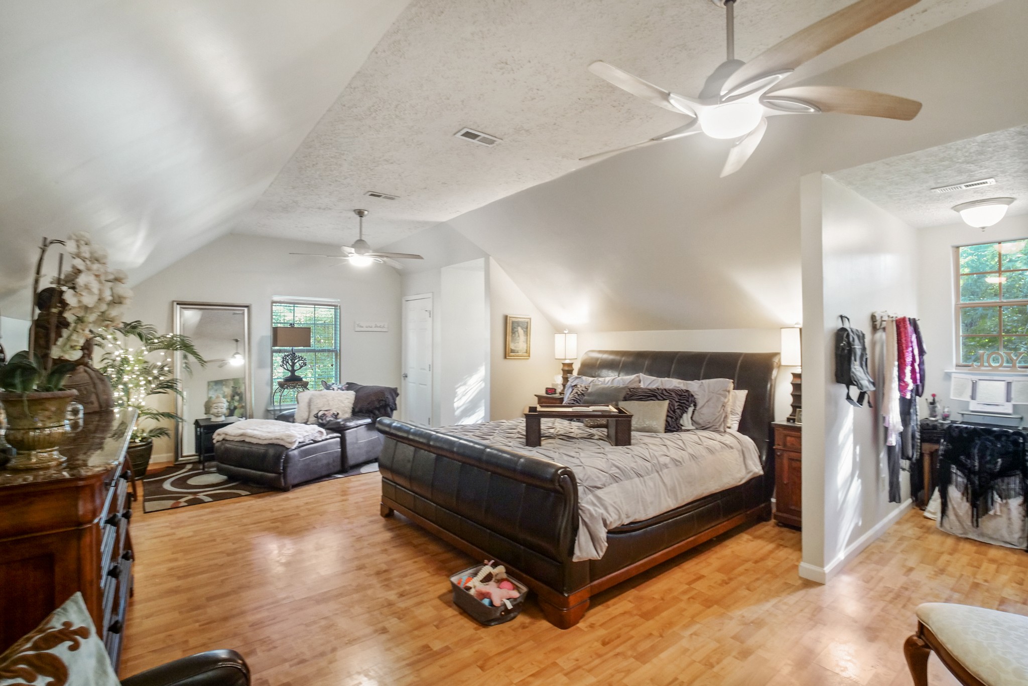 137 Gaskins Road Dickson, TN 37055 - Photo 25 of 38 a bedroom with a bed and furniture