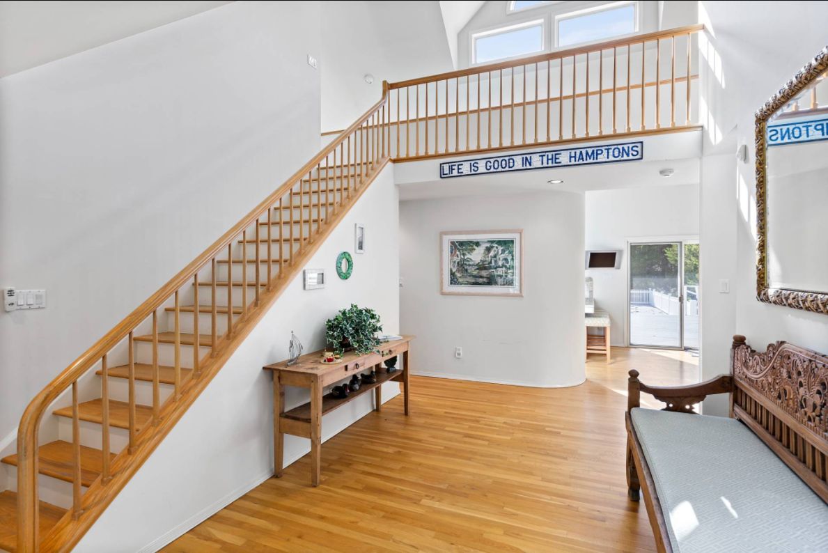 177 South Country Road Remsenburg, NY 11960 - Photo 2 of 16