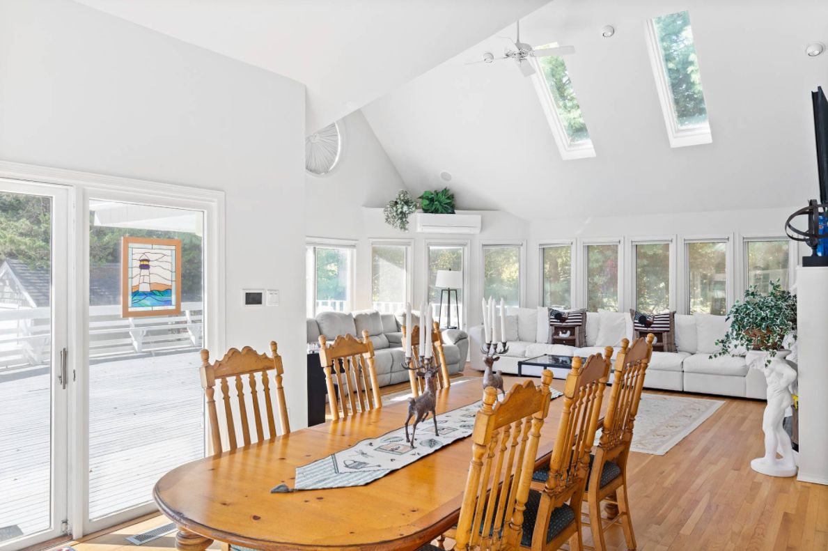 177 South Country Road Remsenburg, NY 11960 - Photo 4 of 16