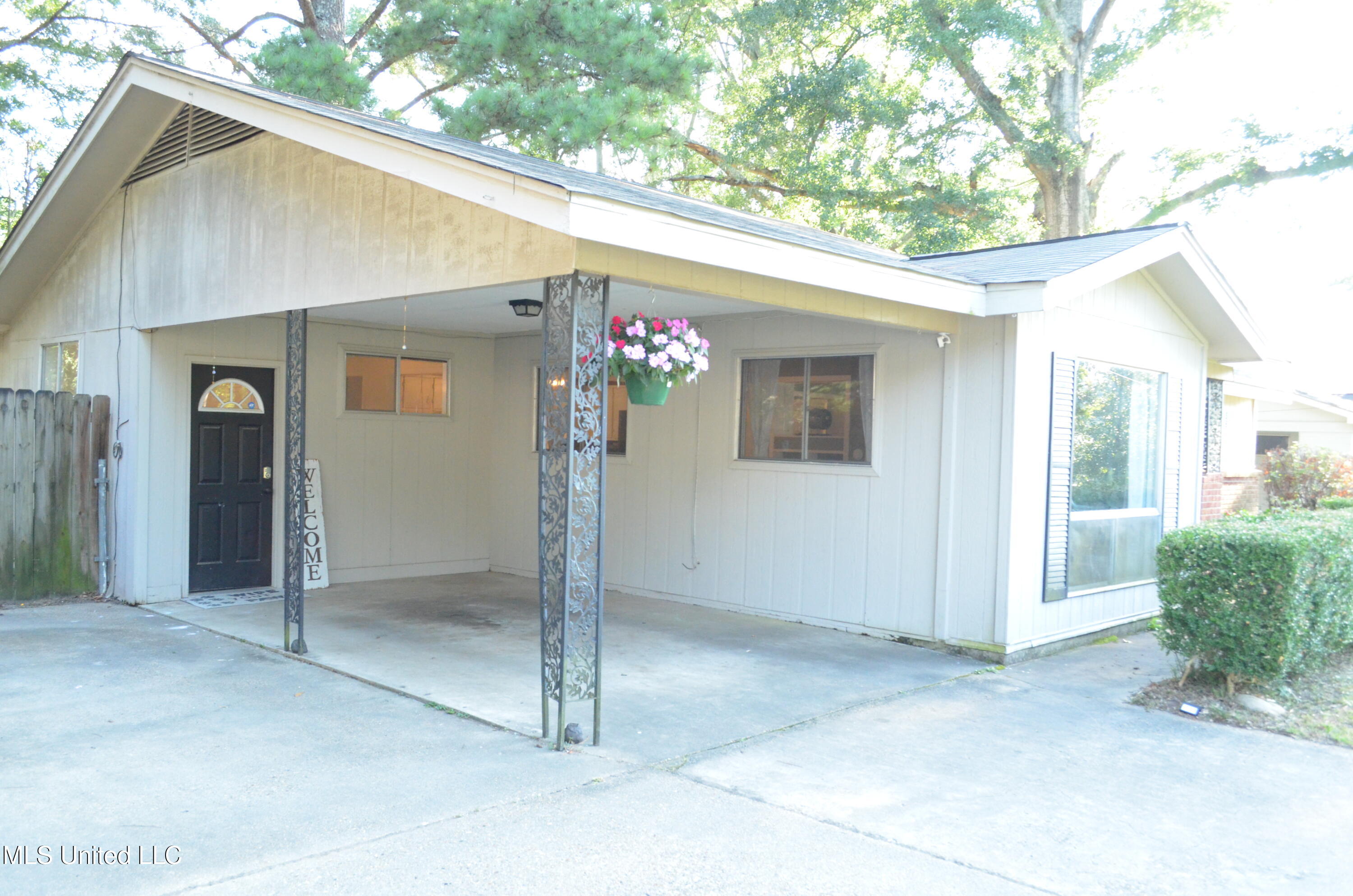 3221 46th Street Meridian, MS 39305 - Photo 5 of 41 DSC_0010
