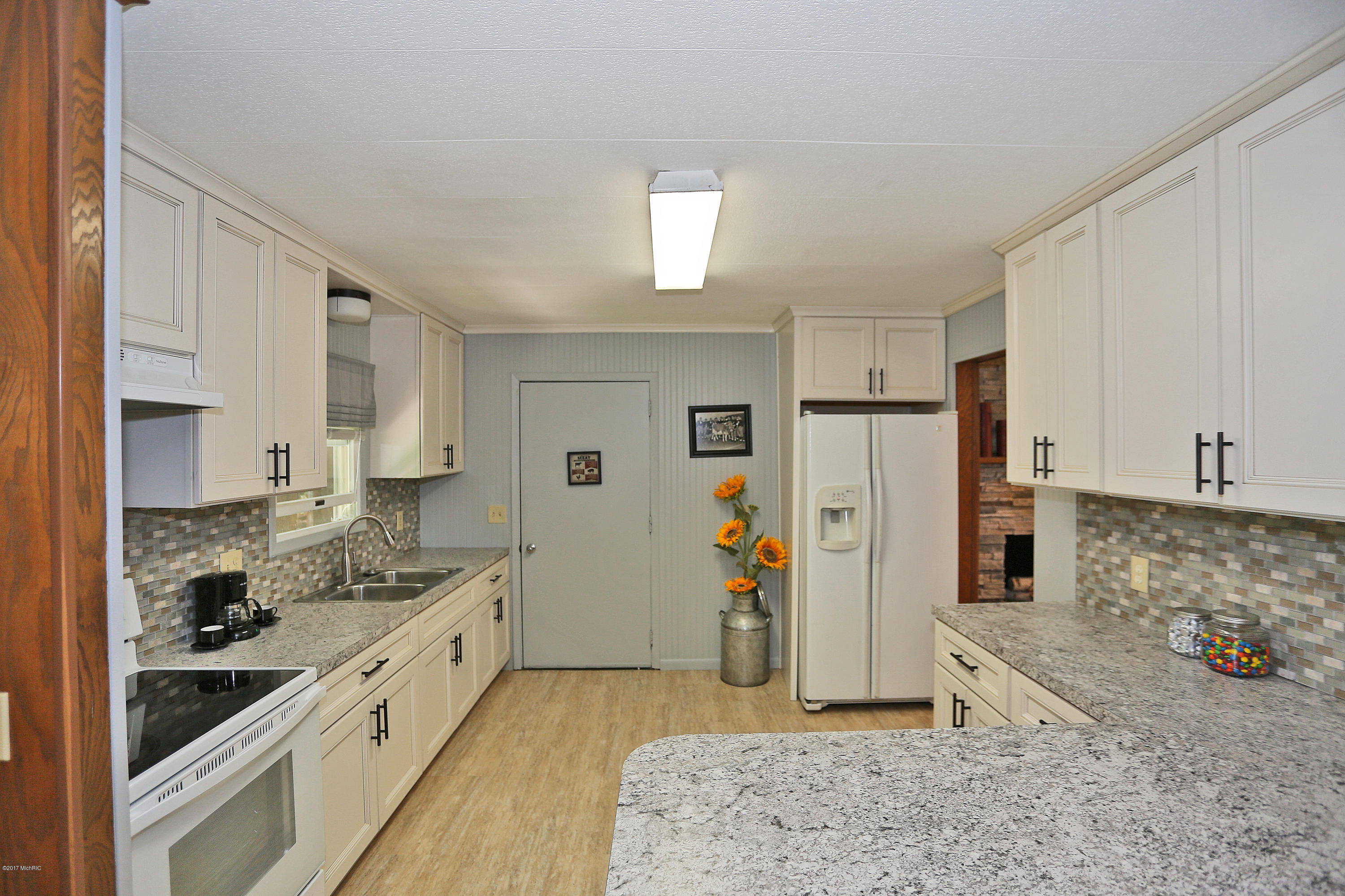 8590 West Thomas Road Shelby, MI 49455 - Photo 8 of 30 IMGL9230
