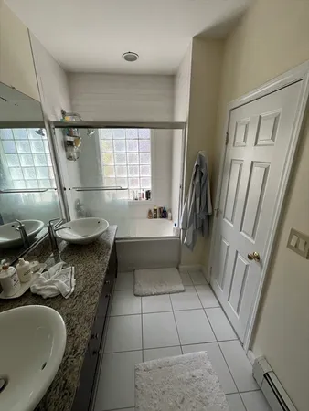$4,550 | 39 O Street, Unit 1, Boston, MA 02127