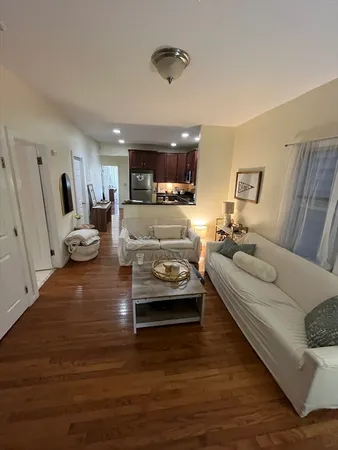 $4,550 | 39 O Street, Unit 1, Boston, MA 02127