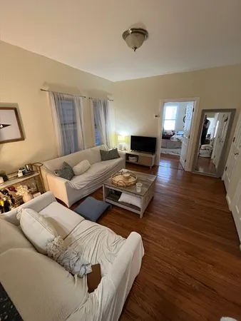 $4,550 | 39 O Street, Unit 1, Boston, MA 02127