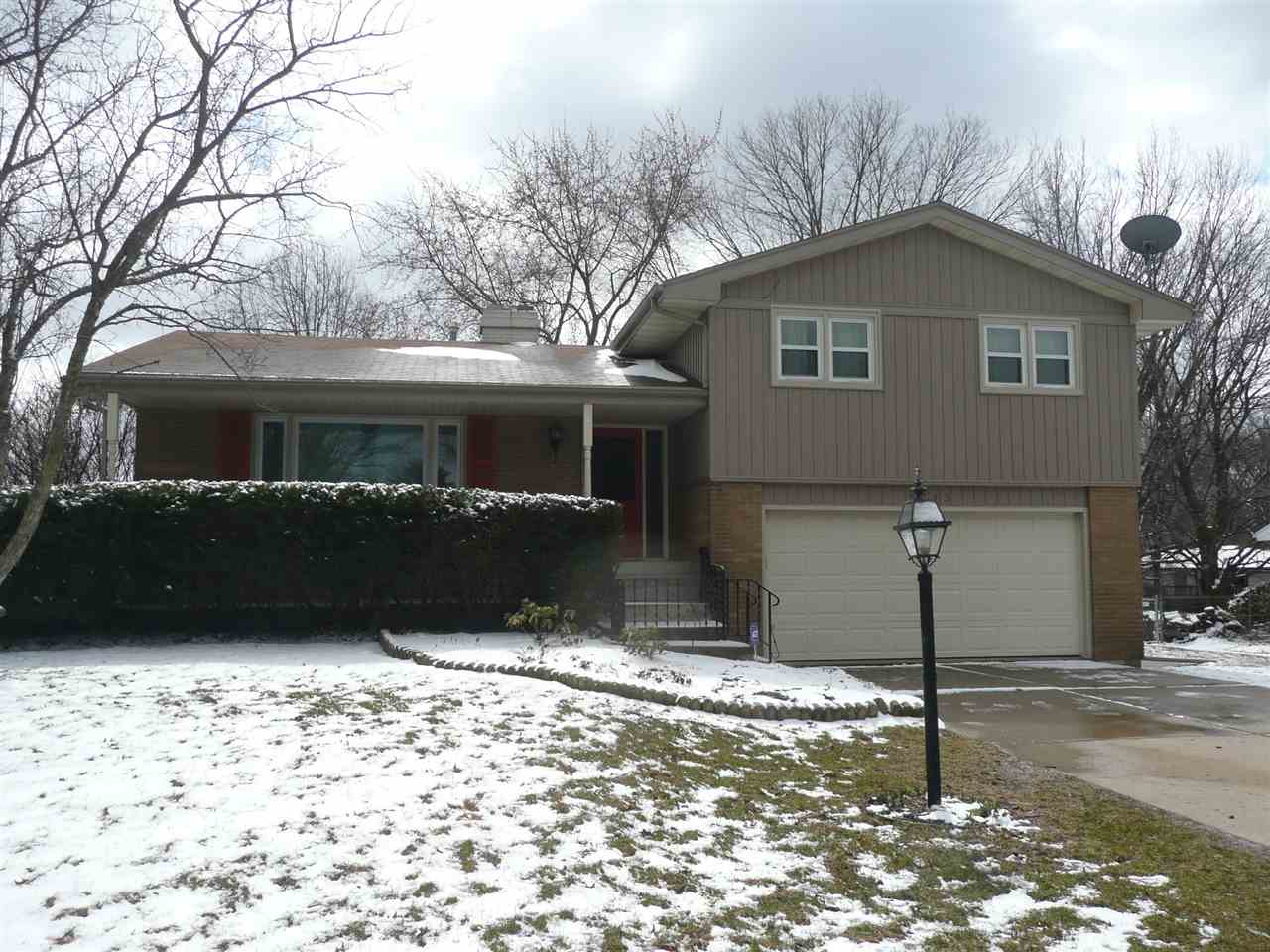 5343 Brookview Road Rockford, IL 61107 - Photo 3 of 22 a view of house with yard