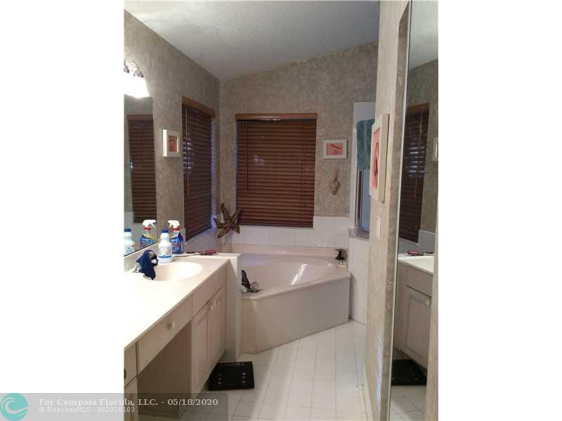 Mission Bay Boca Raton, FL 33428 - Photo 7 of 7 Bathroom Master