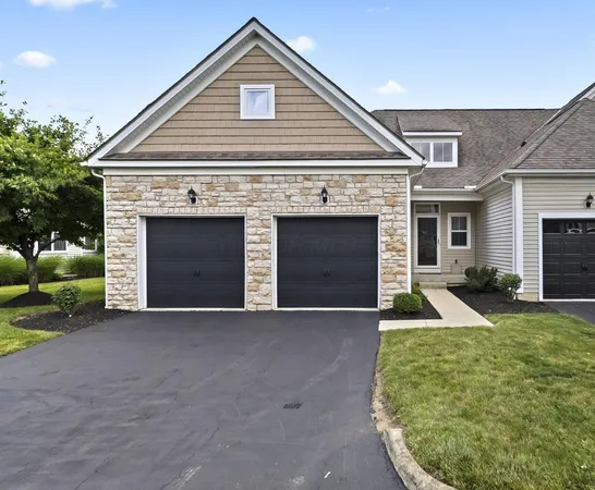 $419,900 | 4645 Community Way, Unit 35, Hilliard, OH 43026